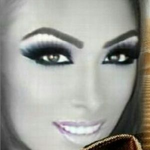 Meet your Posher, Mayra